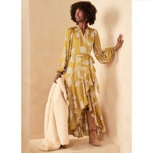 Banana Republic Satin Ruffle Floral Wrap Dress Sz Medium